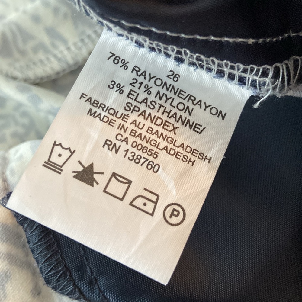 26W Pennington’s Savvy Fit Paisley Printed Pull On Pant - Picture 8 of 9